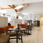Western Hotel